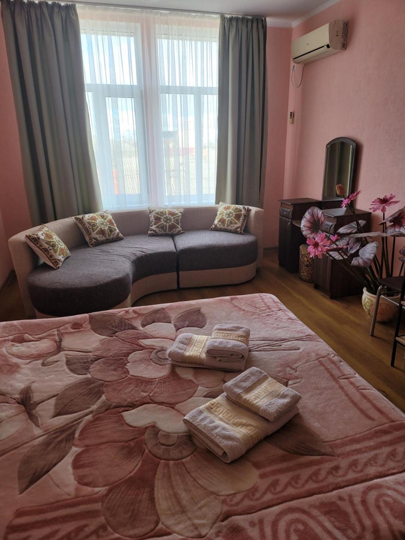 Vodnyi Mir Hotel Bilhorod-Dnistrovsʼkyy Екстериор снимка
